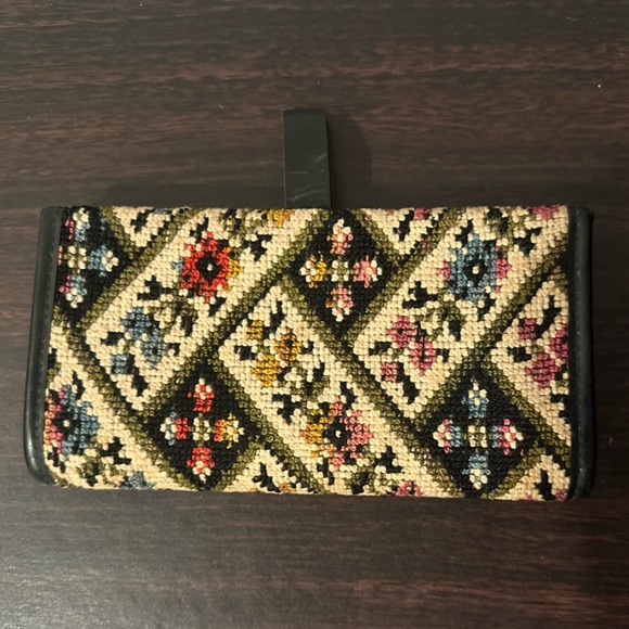 Women's Multicolor Tapestry Clutch - Picture 3 of 5